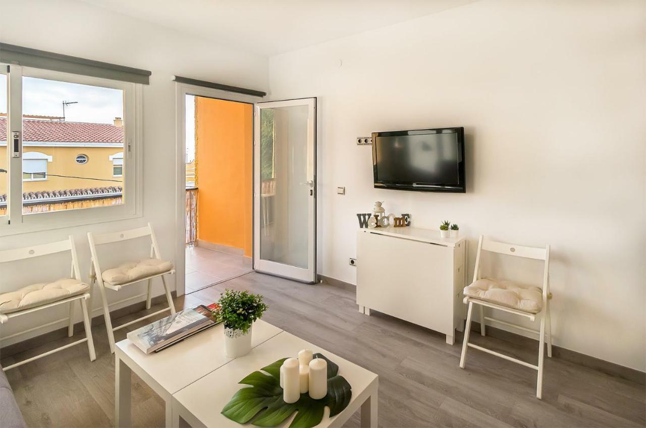 Apartamento Los Tres Soles Malaga Exterior photo
