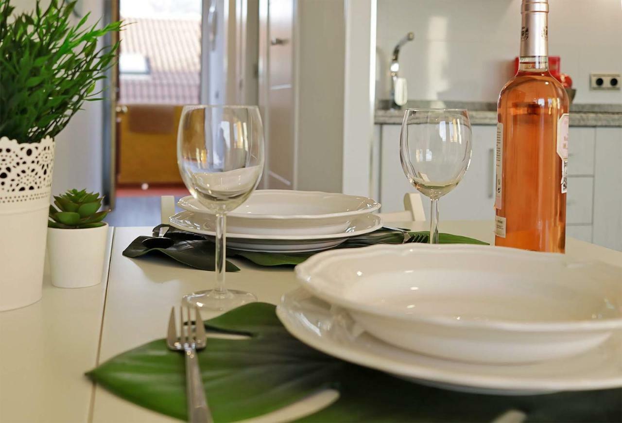Apartamento Los Tres Soles Malaga Exterior photo